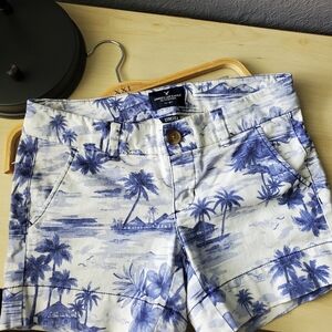 American Eagle tropical print shorts
